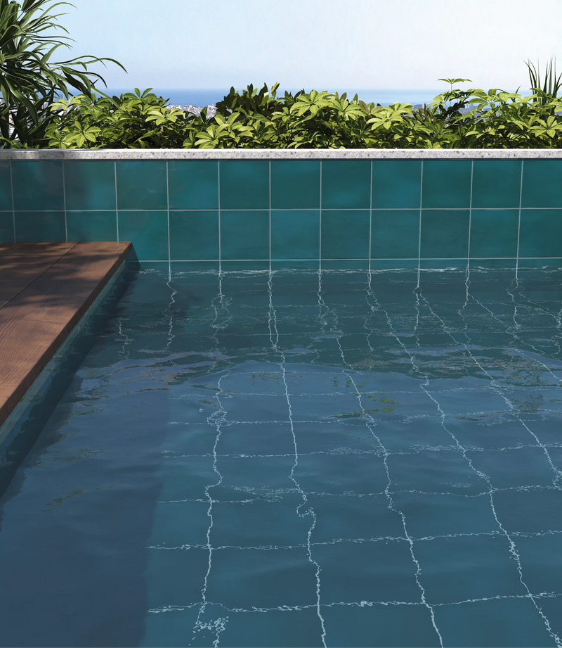 Spa & Pool — Glossy Glacier