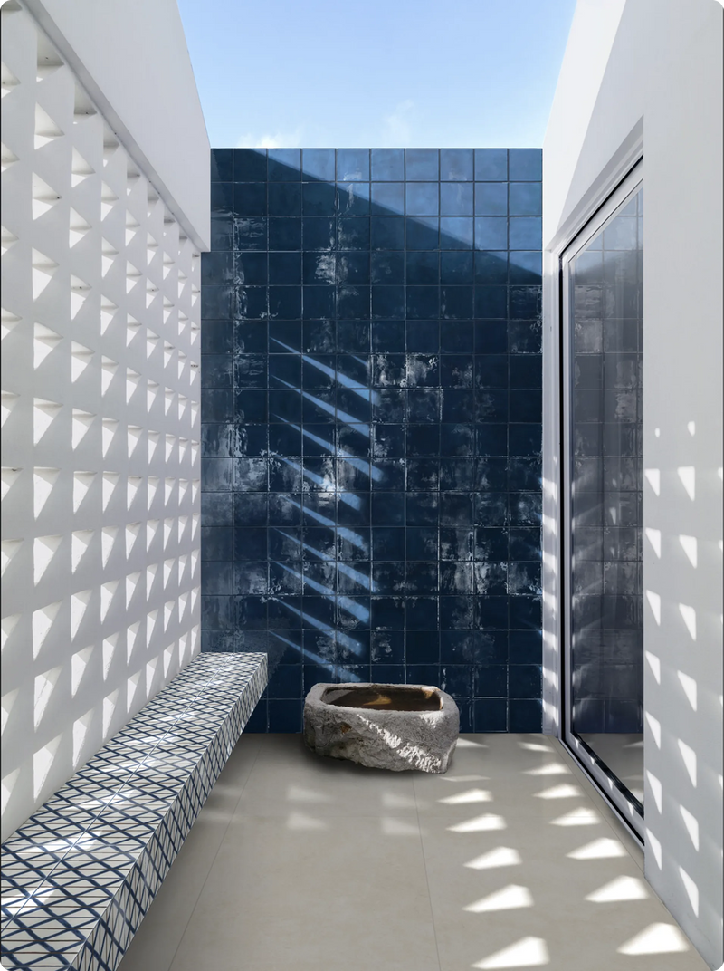 Spa & Pool — Glossy Sol Blu